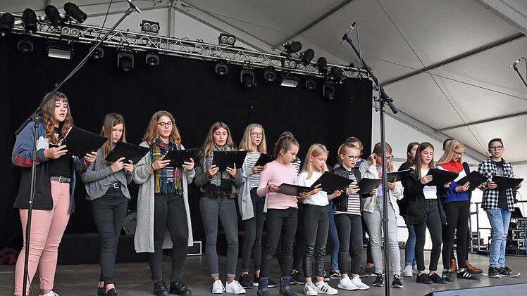 Der Kinder- und Jugendchor St. Kilian Haßfurt wird am Samstag, 5. Oktober, um 13 Uhr auf der Hauptbühne am Marktplatz zu hören sein.