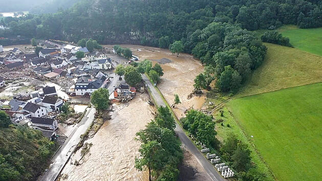 Die Unwetter in Rheinland-Pfalz haben schwere Schäden angerichtet. Wie beispielsweise hier im Dorf Schuld bei Adenau.