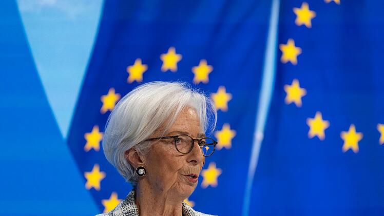 EZB-Pr&auml;sidentin Christine Lagarde k&uuml;ndigt R&uuml;cktritt an