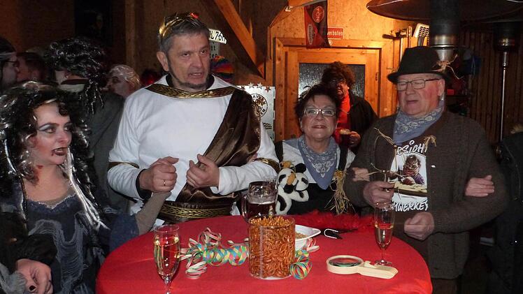 Faschingsparty bei Landrat Söllner Foto: Werner Reißaus