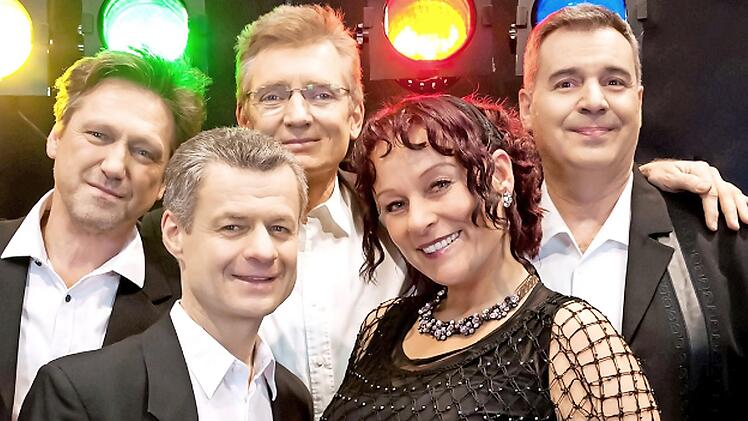 Die "Picobello Tanz- und Showband" sorgt für Musik. Foto: privat