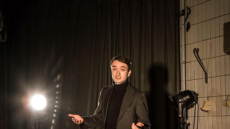 Szene aus "Der Großinquisitor" im Schlick 29 in CoburgFoto: Jochen Berger