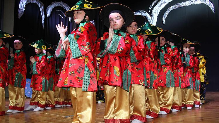 Bei der Purzelgarde tanzen Kinder ab drei Jahren mit. Foto: Sonny Adam