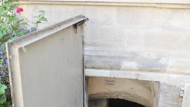 Dieser Zugang zum Keller soll in der Nacht der Kontraste für die Besucher geöffnet werden.Foto: Barbara Herbst