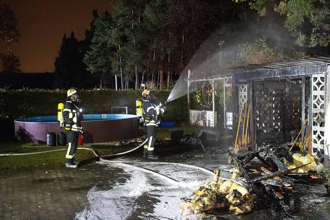 Feuerwehr-Einsatz nach Verpuffung in privater Sauna