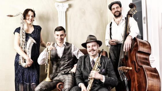 Die No Nonsense Band spielt am 21. September im B&B Hotel.