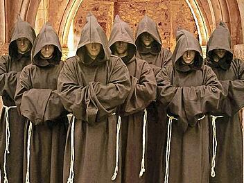 Mit Popmusik im gregorianischen Stil ohne instrumentale Begleitung begeistern „The Gregorian Voices“.