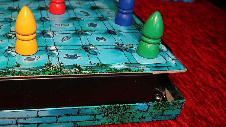 Faszinierendes Magnet-Merkspiel: 'Das magische Labyrinth' - Kinderspiel des Jahres 2009 im Test