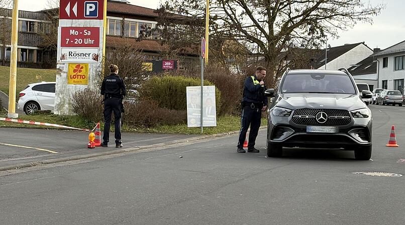 6-J&auml;hriger von SUV erfasst: Kind bei Unfall schwer verletzt