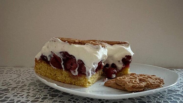 Spekulatius-Gluehwein-Schnitten