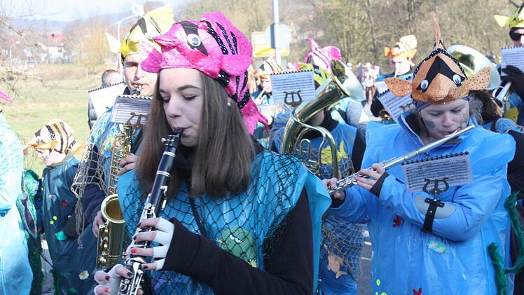 Eindrücke vom Faschingszug in Steinach.  Foto: Robert Huger
