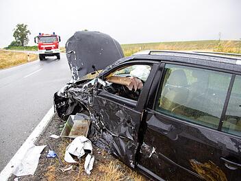Bei Bad Rodach im Landkreis Coburg ist es zu einem  Verkehrsunfall gekommen. Foto: Ittig/News5