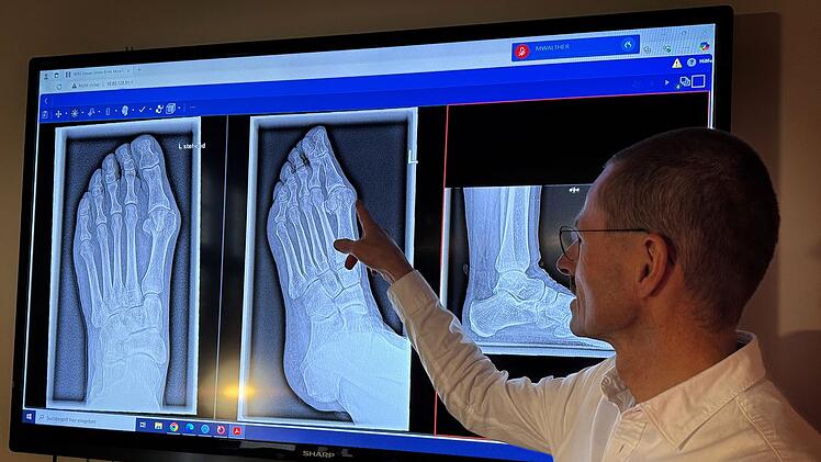 Gute Schuhe, schlechte Schuhe - wie gefährlich sind Sneaker und High Heels für unsere Fußgesundheit?