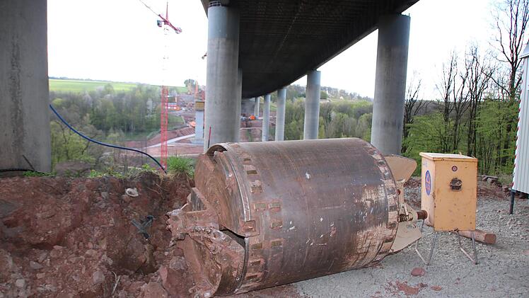 An der Baustelle der Thulbatal-Brücke. Foto: Ralf Ruppert