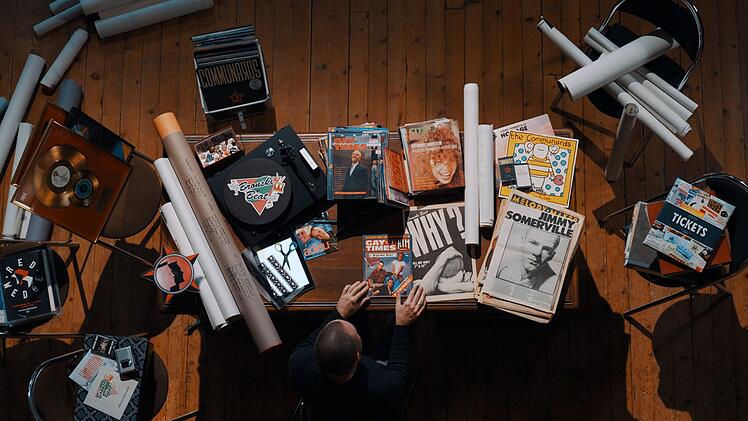 Der Historiker Hugues Ozouf sammelt alles, was mit seinem Star zu tun hat.