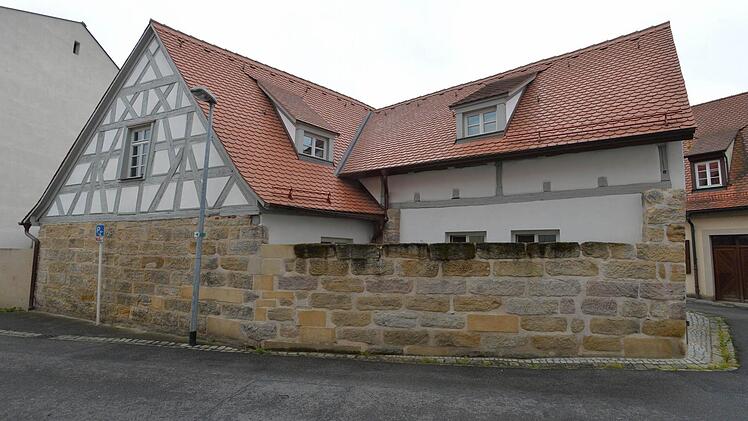 Aus der Ruine ist ein Schmuckstück im Welterbe geworden. Das Fachwerk wurde freigelegt.