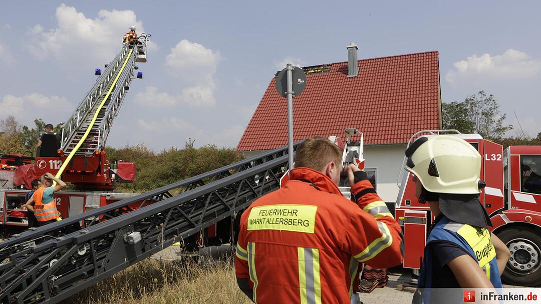 Wohnhausbrand in Allersberg - Feuerwehr verhindert schlimmeres