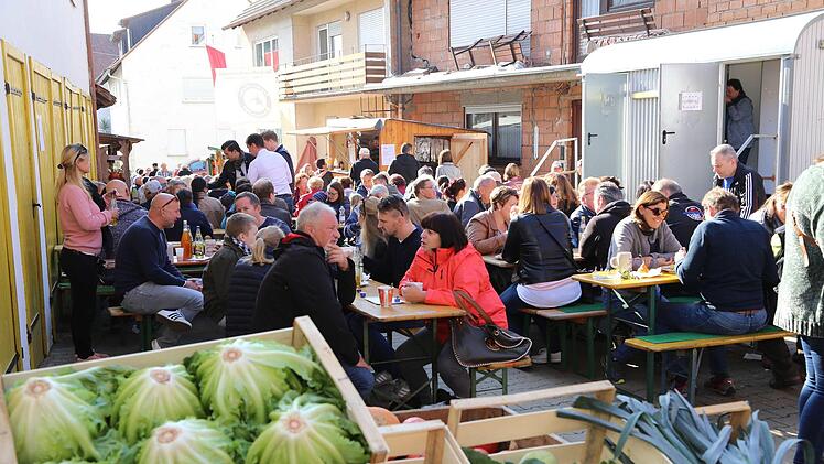 Bei Heilmann in Gosberg gab es Gemüse, Brände und Schäuferla. Foto: Franz Galster