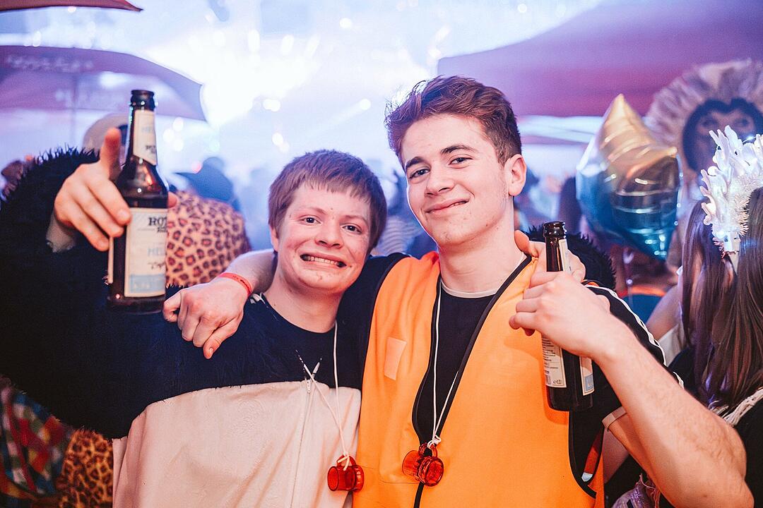 DJ Franky und DJ Matze lie&szlig;en die Halle beben!