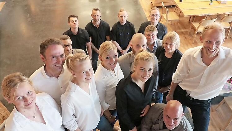 Mit dem Pilatushof geht die Familie Kupfer neue Wege. "Aber wir bleiben uns treu", versichert Tochter Kathrin Güthlein (links).  Foto: Josef Hofbauer