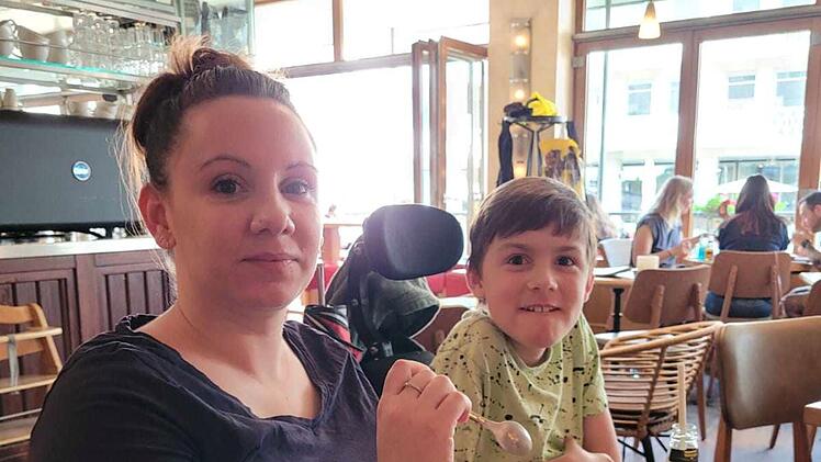 Nürnberg: Mutter Nadine will krankem Jannik das Leben erleichtern - doch sie braucht Hilfe