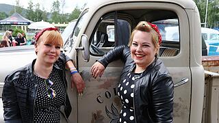 Oldtimer, US Cars, Traktoren und Motorräder.