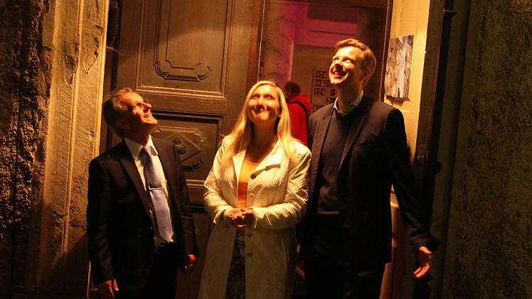 Natürlich war auch die Wohnzimmerlampe dabei. Sie gehört zur "Basisausstattung" der Hochschule und des Designforums.