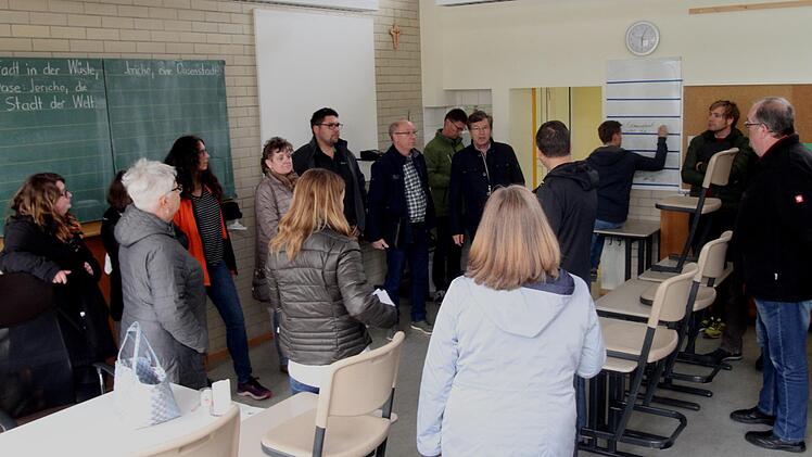 Die leeren Räume der Schule sollen bald umgenutzt werden und als Krippe für die Kleinsten der Gemeinde dienen.