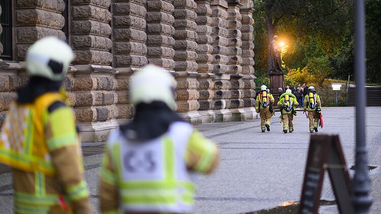 Feuerwehreinsatz am Dresdner Zwinger