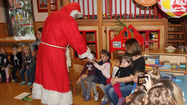 Von Kind zu Kind ging der Nikolaus.