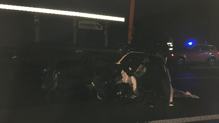 Bilder von der Unfallstelle. Foto: Ralf Ruppert