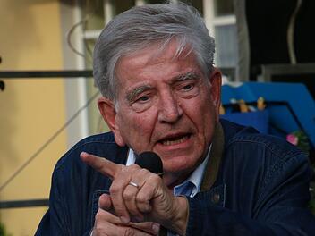 Engagiert, launig und pointiert legte Thomas Goppel den Finger in gesellschaftspolitische Wunden. Foto: Josef Hofbauer