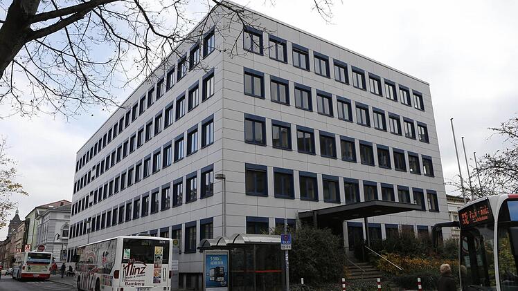 Das ehemalige Kreiswehrersatzamt am ZOB Foto: Matthias Hoch