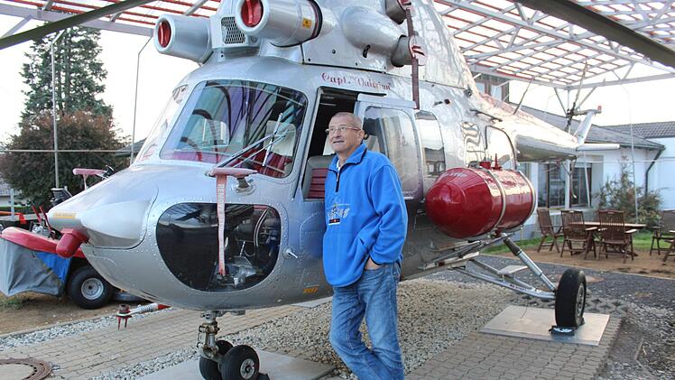 Lange suchte das "Ballon"-Filmteam rund um Michael "Bully" Herbig überall nach einem sowjetischen Militärhubschrauber Mil Mi-2. Valerian Kießling aus Roth fliegt seinen regelmäßig. Er flog auch über die Leinwand. Das Publikum sah einen Arm und eine Hand von ihm. Foto: Markus Häggberg