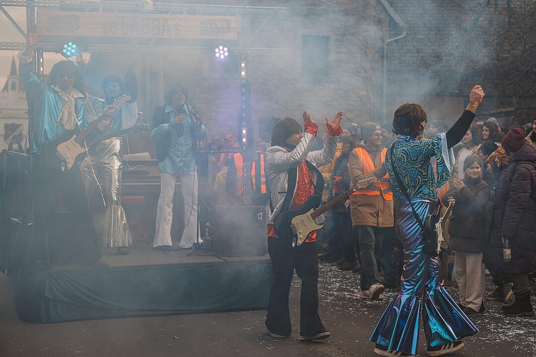 Schallfeld feiert Fasching!