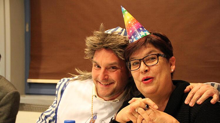 Birgit Poeck-Kleinhenz und Dirk Stumpe  hatten beide eine Büttenrede vorbereitet.  Foto: Ulrike Müller