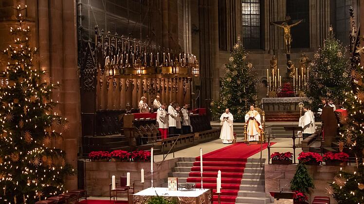 Nächtliche Christmette im Dom Foto: Matthias Hoch