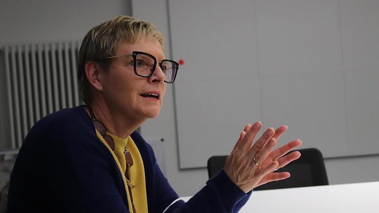 Warnt vor Leichtsinn, auch wenn die Chance besteht, dass alle, die bereit sind, bis zum Sommer gegen Covid-19 geimpft werden können: Die gesundheitspolitische Sprecherin der SPD-Bundestagsfraktion Sabine Dittmar. Foto: Marco Heumann