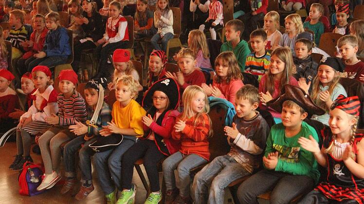 400 Mädchen und Buben waren begeistert beim Knax-Event dabei. Foto: Günther Geiling