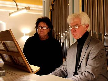 Gabriel Konjaev spielte auch auf der Sambacher Kögler-Orgel.  Fotos: Johanna Blum