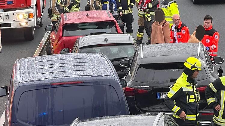 Autofahrer-Irrsinn nach Massencrash auf A3: "Warum riskiere ich das Leben anderer?"