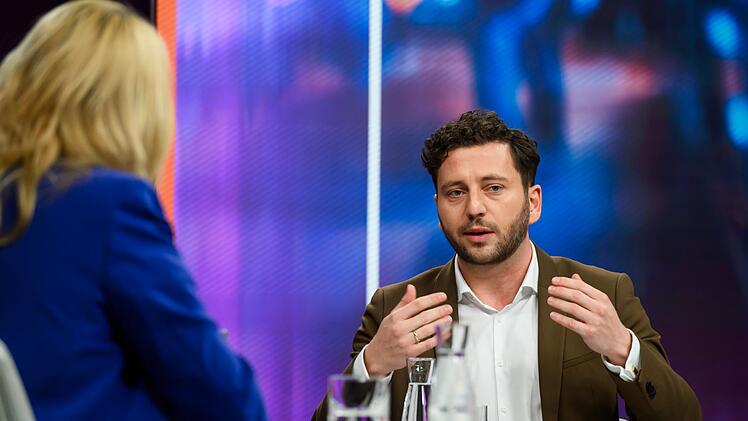 Grünen-Chef Felix Banaszak hatte erwartet, ordentlich einstecken zu müssen.