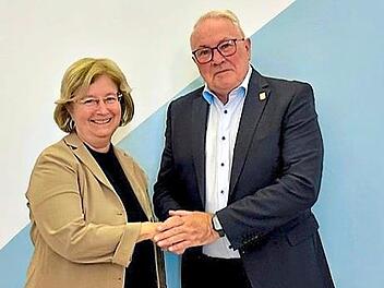 Zweiter B&uuml;rgermeister Thomas Leiner empfing die Generalkonsulin des Staates Israel in M&uuml;nchen, Talya Lador Fresher, im Rathaus Bad Kissingen.Ines Renninger