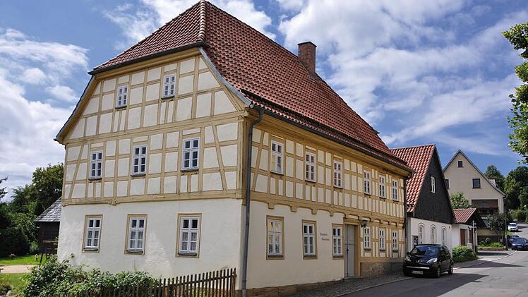 Das evangelische Gemeindehaus in Großgarnstadt.