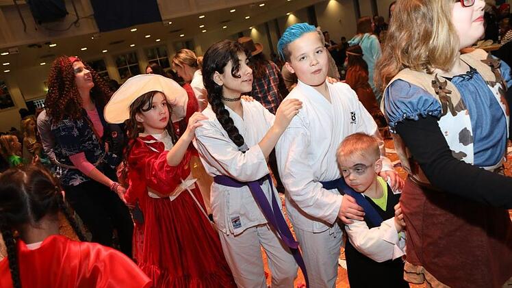 Impressionen vom Kulmbacher Kinderfasching in der Stadthalle Barbara Herbst
