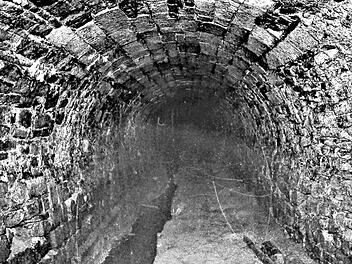 Eine großartige Leistung vollbrachten die Erbauer mit der Herstellung des Königlich-bayerischen Maximilian-Erbstollens, der von 1804 bis 1855 zur Entwässerung mehrerer Steinkohlengruben angelegt wurde. Foto: Gerd Fleischmann