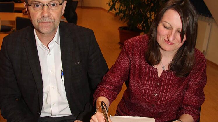 Klaus Buß und Kerstin Stelzig sind ein Team. "Ich war schon letztes Mal dabei", erklärt Buß und erinnert sich auch noch an die Zeiten, als alles per Hand ausgezählt wurde