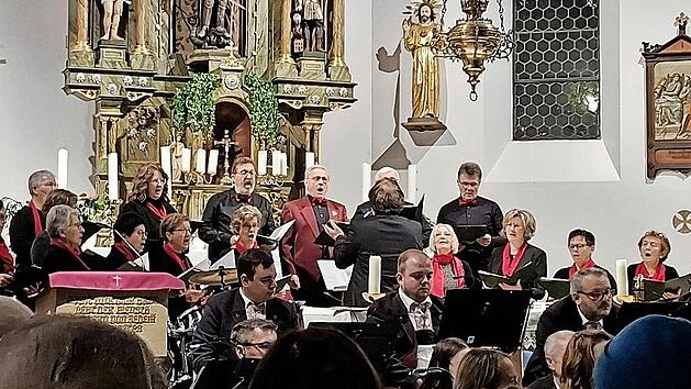 Ein vorweihnachtliches Advents- und Benefizkonzert fand in der St.-Georg-Kirche in Weingarts statt.