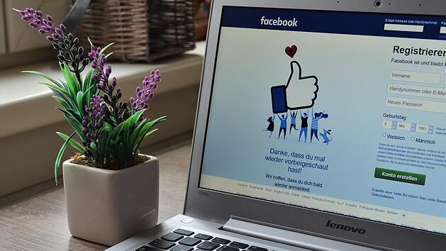 Unsere neue Facebook-Seite mit spannenden Beiträgen rund um das Thema Liebe. Regelmäßige Dating-Tipps, Liebeszitate und schöne Bilder sorgen für reichlich Abwechslung!