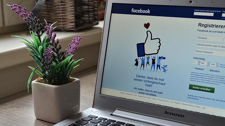 Unsere neue Facebook-Seite mit spannenden Beiträgen rund um das Thema Liebe. Regelmäßige Dating-Tipps, Liebeszitate und schöne Bilder sorgen für reichlich Abwechslung!